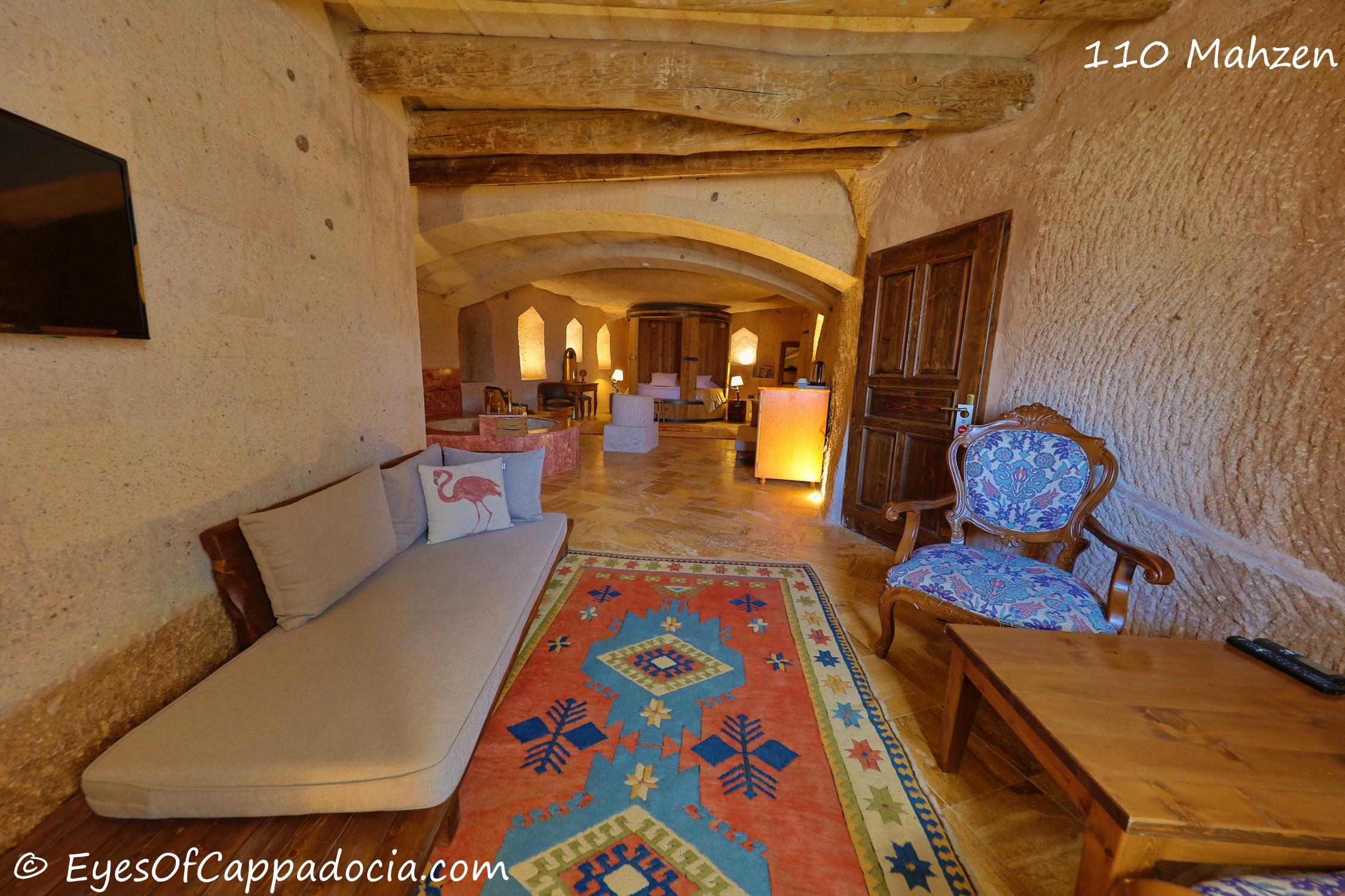 Eyes Of Cappadocia Cave Hotel Üchisar Bagian luar foto