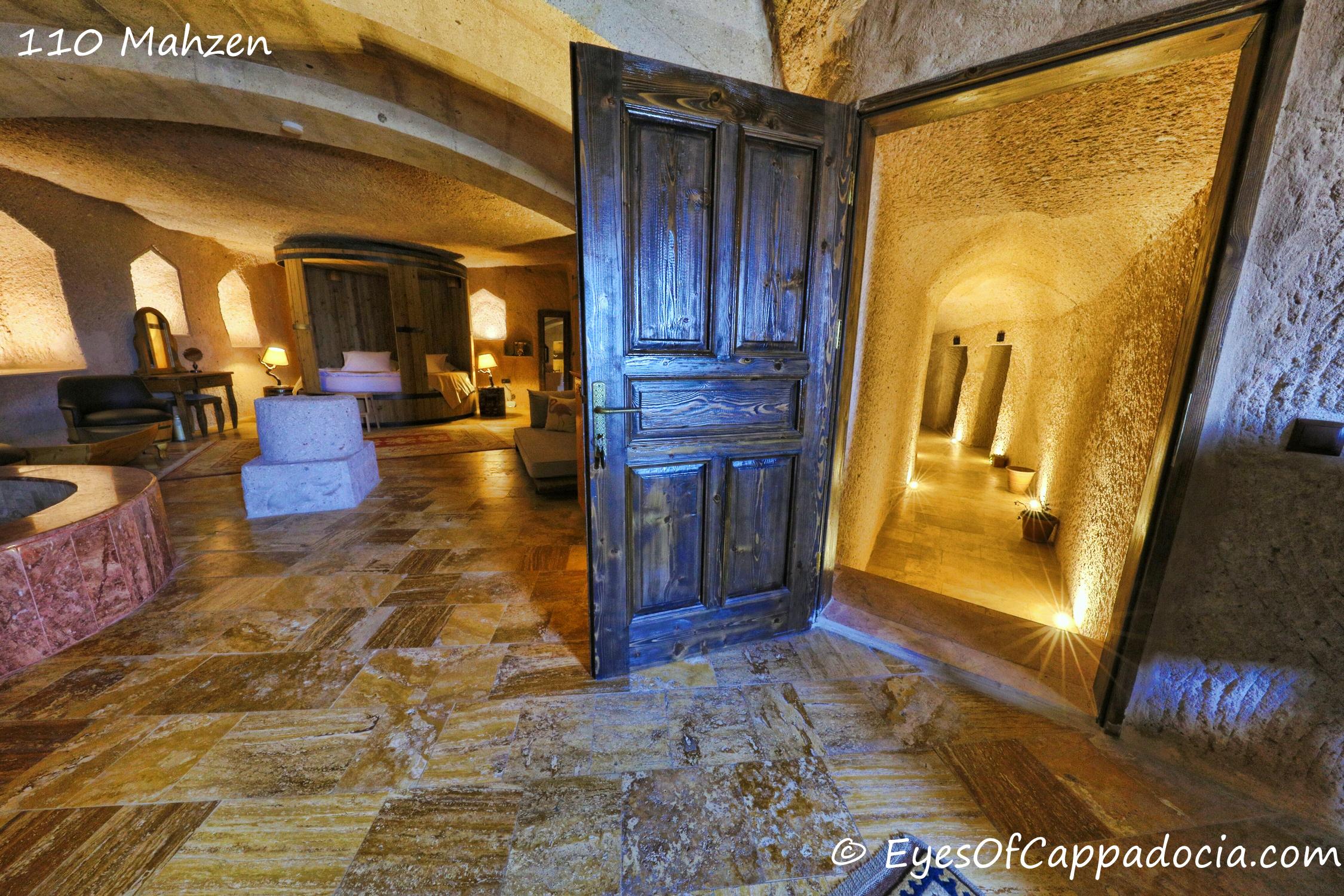 Eyes Of Cappadocia Cave Hotel Üchisar Bagian luar foto