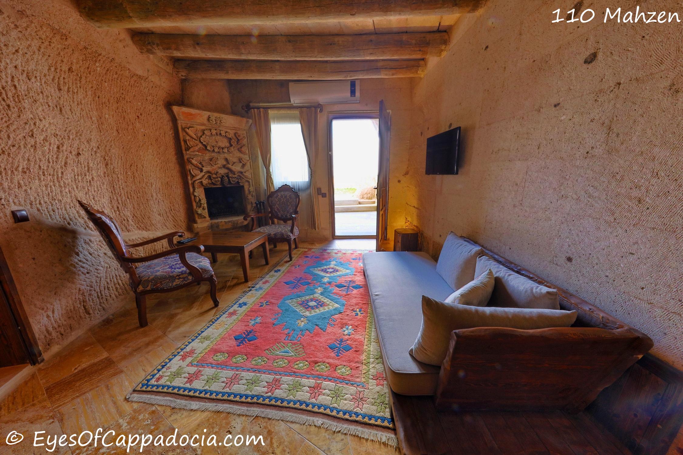 Eyes Of Cappadocia Cave Hotel Üchisar Bagian luar foto