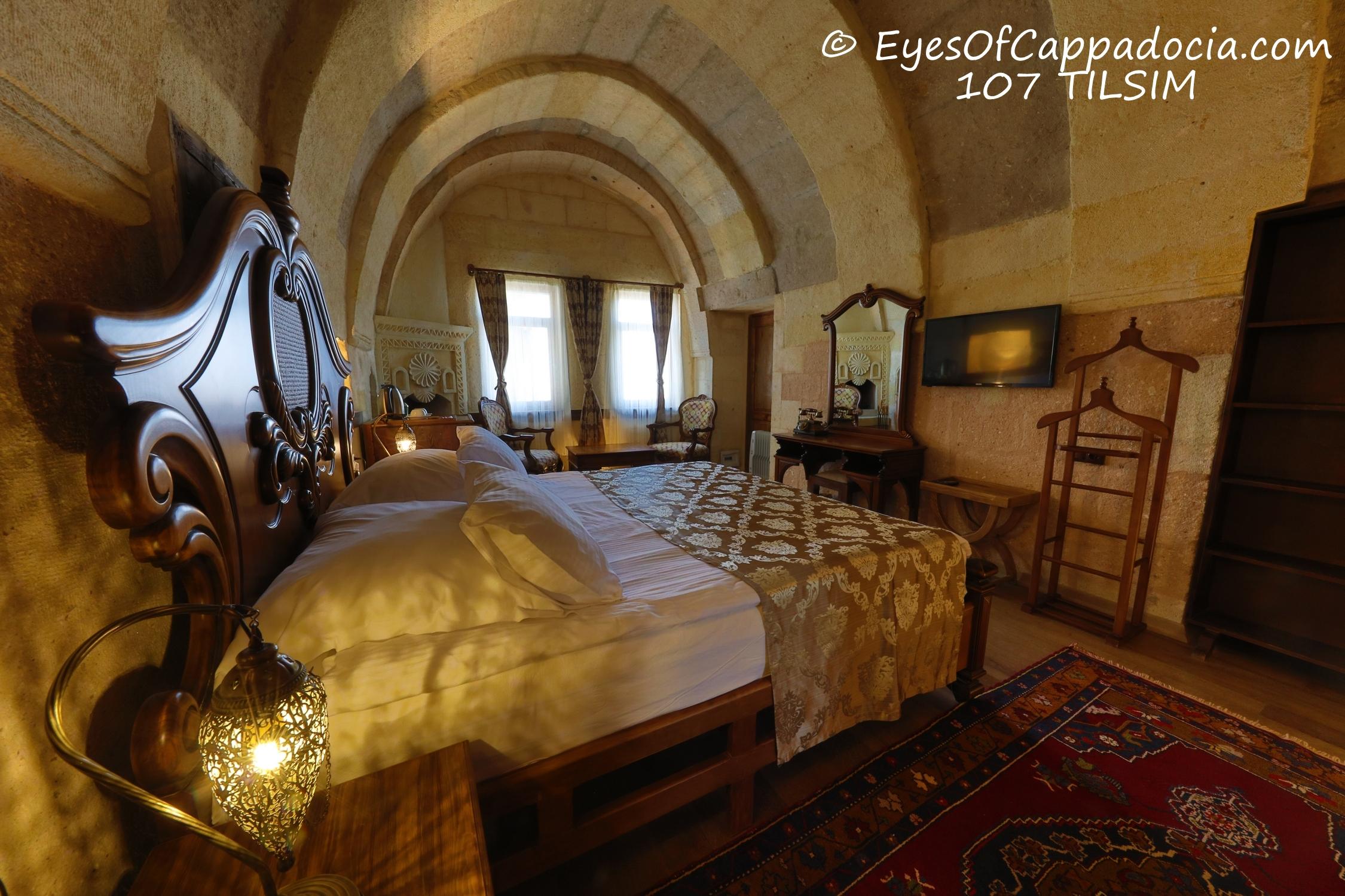 Eyes Of Cappadocia Cave Hotel Üchisar Bagian luar foto