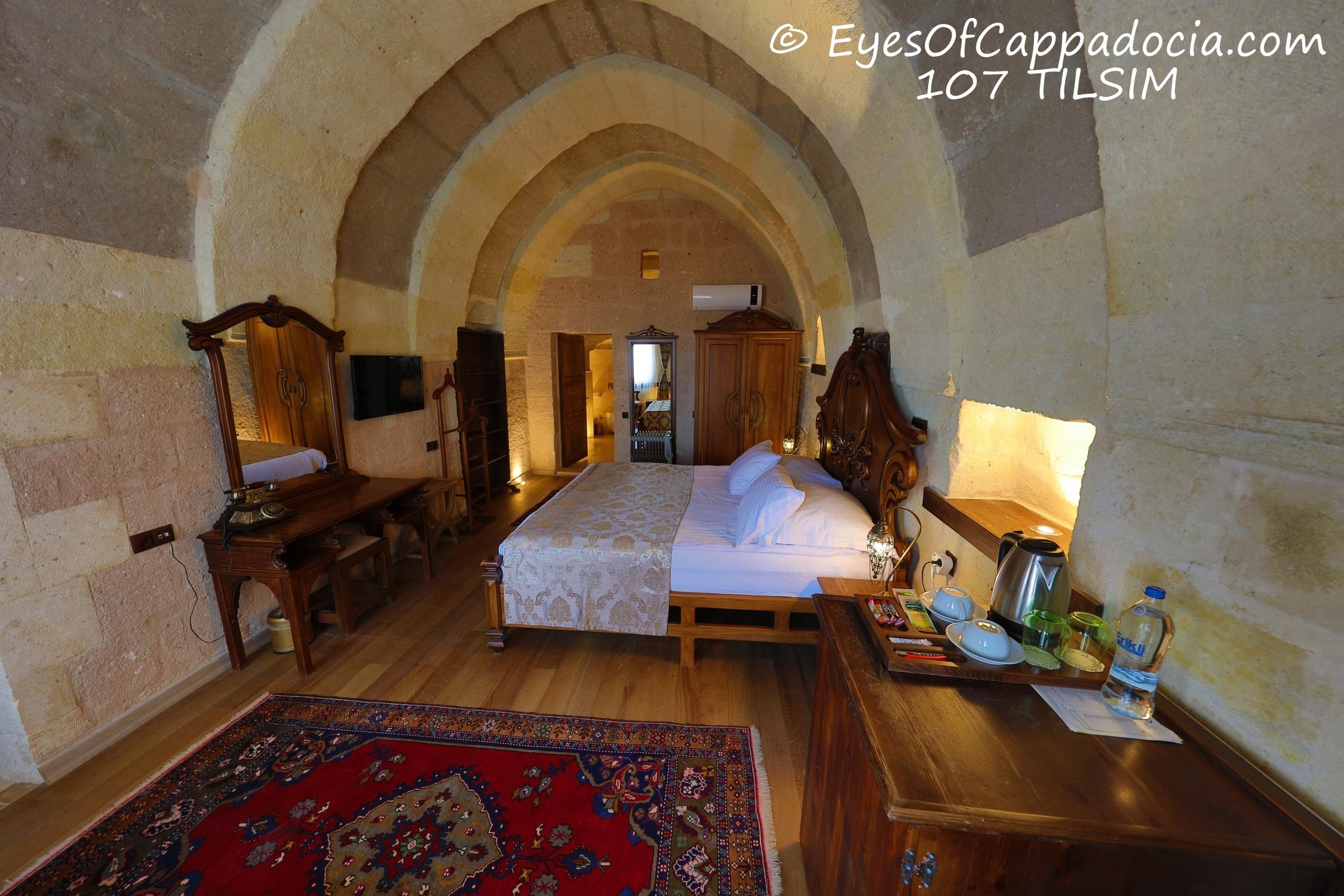 Eyes Of Cappadocia Cave Hotel Üchisar Bagian luar foto