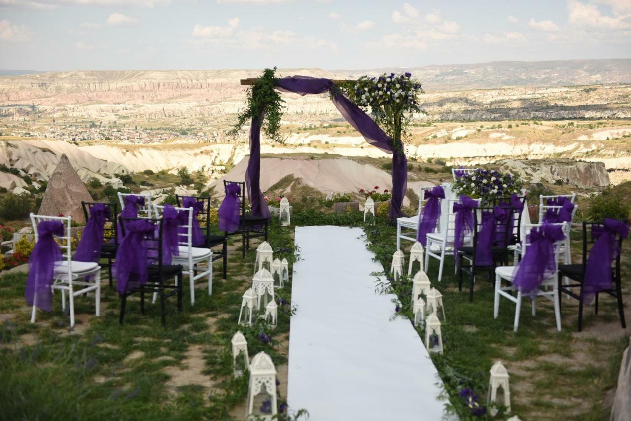 Eyes Of Cappadocia Cave Hotel Üchisar Bagian luar foto